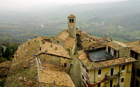 Walls medieval village colli piacentini