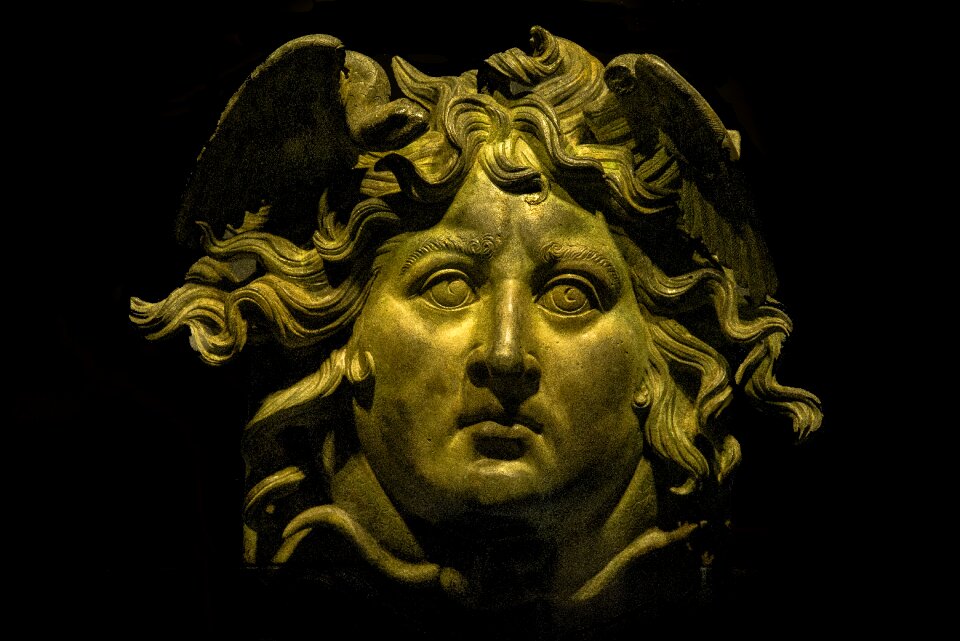 Face sculpture bronze