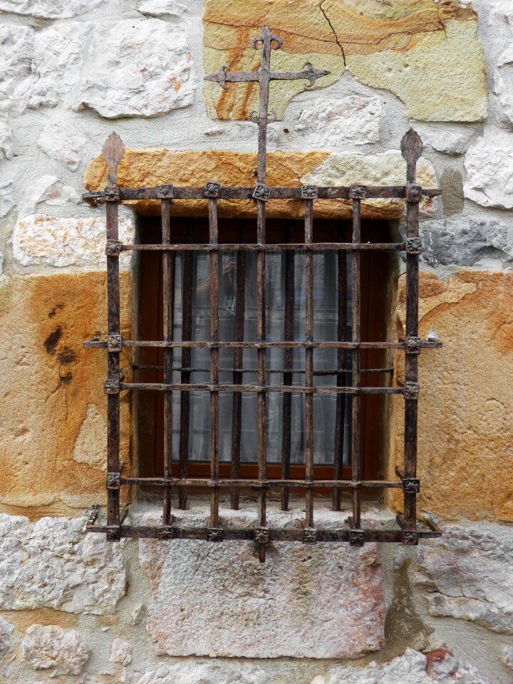 Wrought iron crafts close