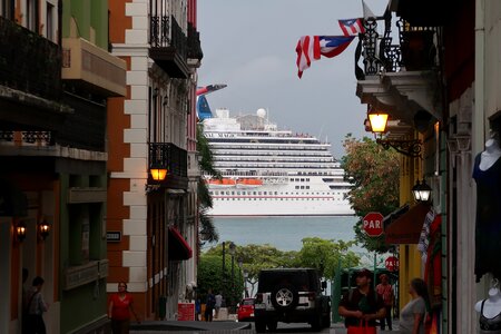 Puerto rico street ship