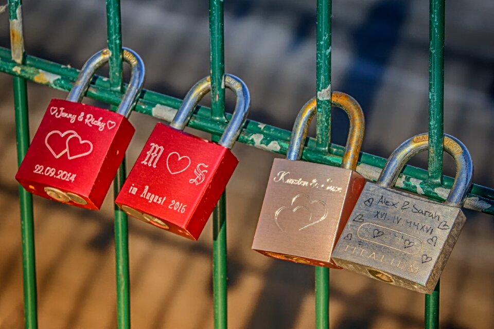Lock love padlocks promise