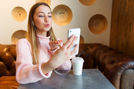 Phone mobile café