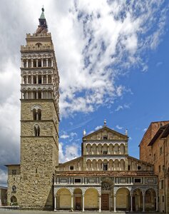 Cathedral of san zeno church historic center photo