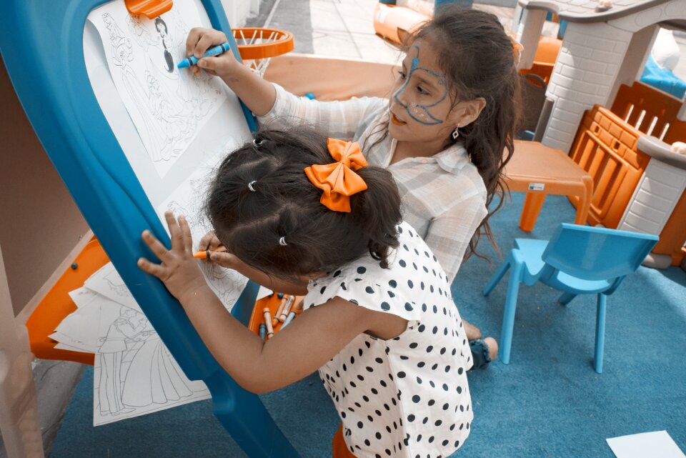 Playing painting games