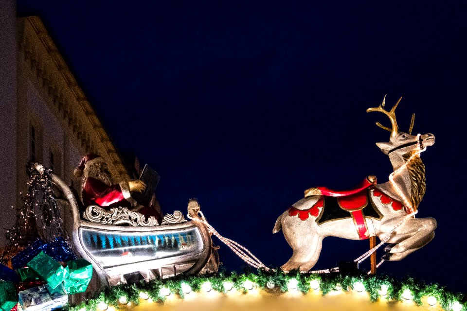 Christmas lighting advent