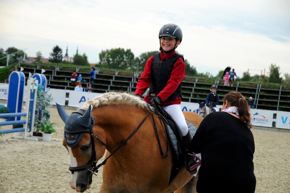 Showjumping child laughter