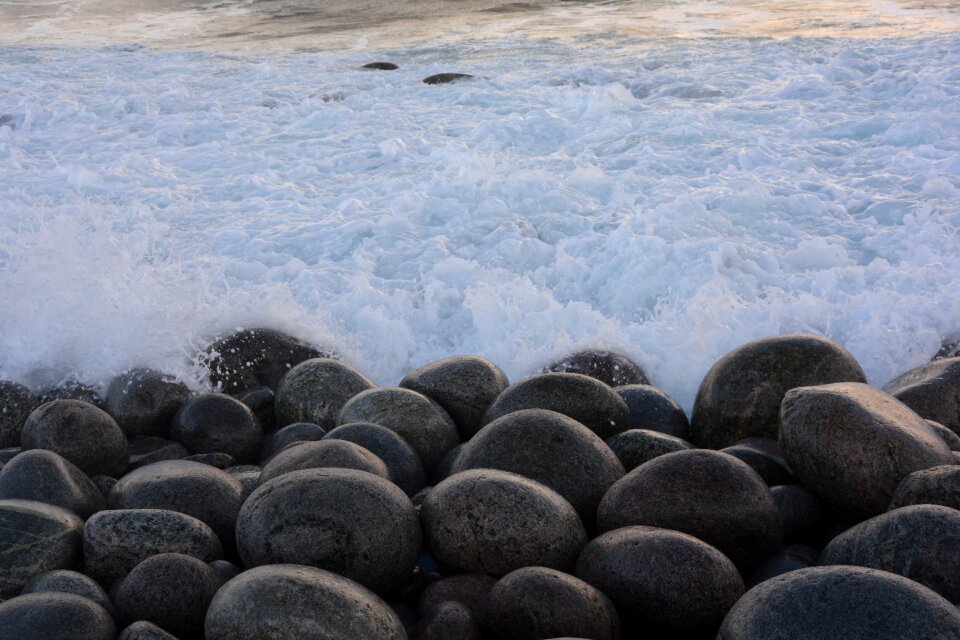 The arctic ocean stones round stones