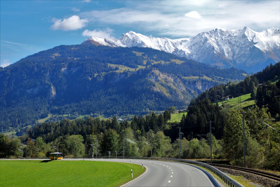 Pull station the alps bus