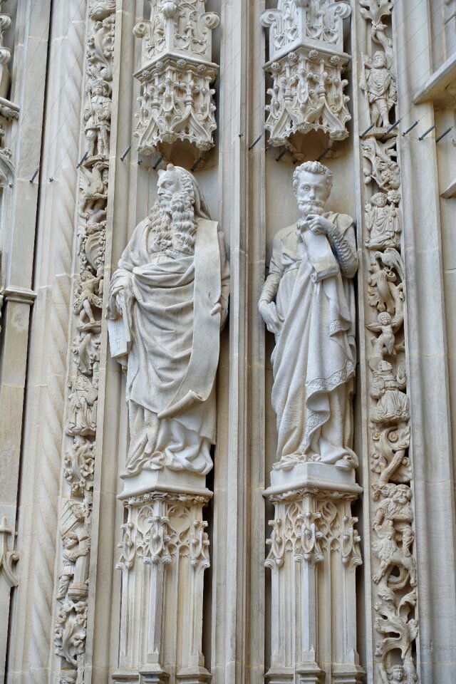 Figures mystical masonry