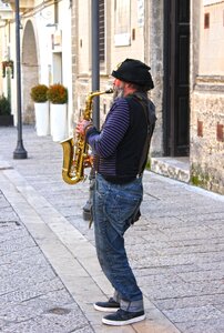 Entertainment artist road