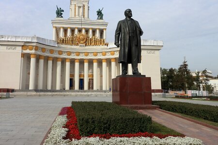 Statue moscow history photo