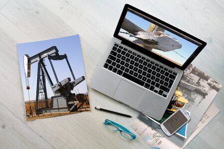 Smartphone desktop creative