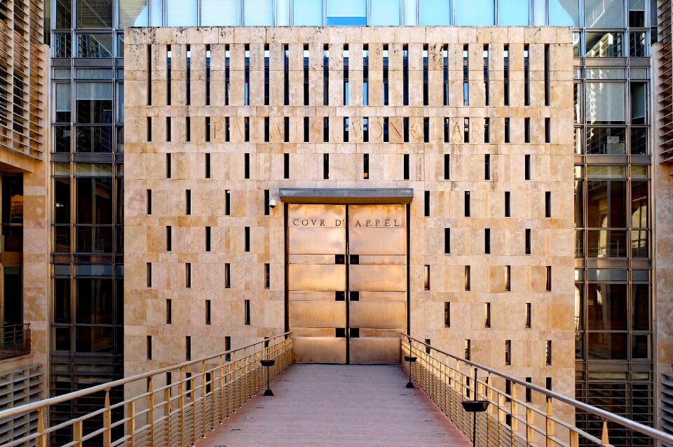 Judgment justice door