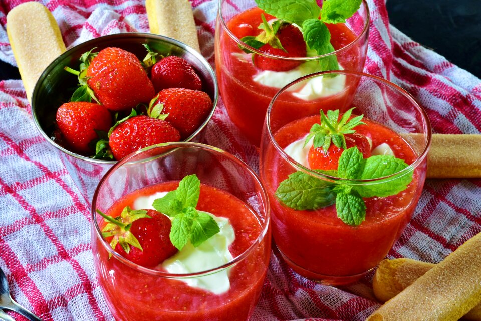 Berry quark cream