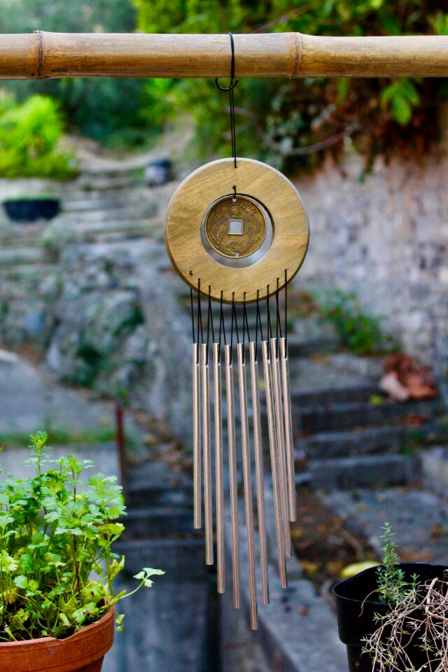 Decoration wood and metal sound