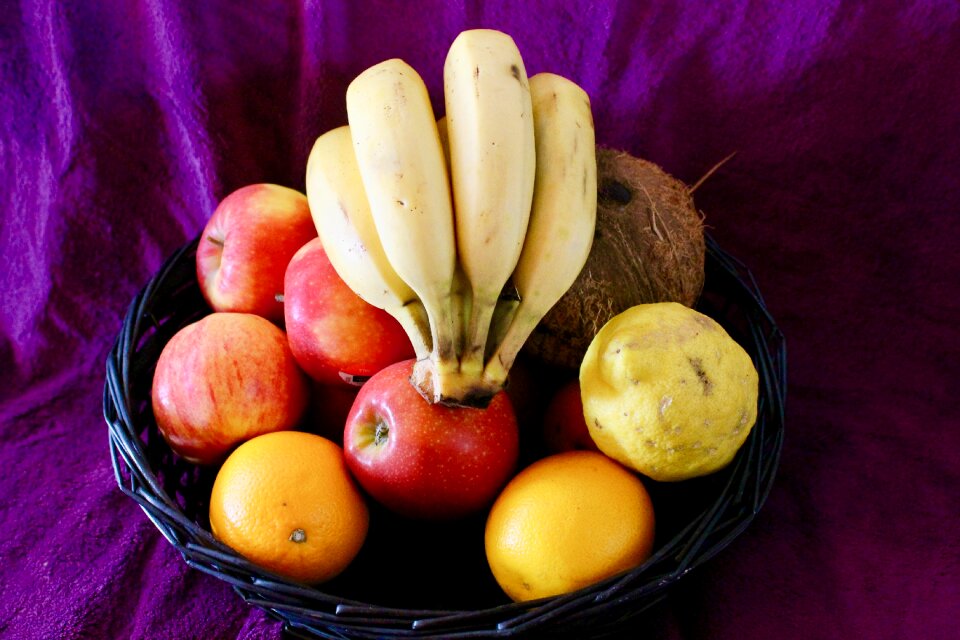 Apple bananas apples
