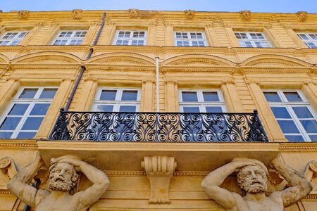 Atlante architecture court