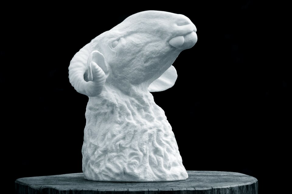Sculpture sculptor steinmetz