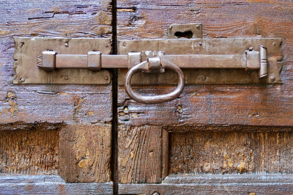 Input old metal handle