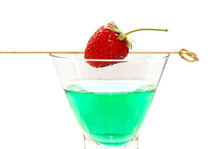 Green strawberry spit