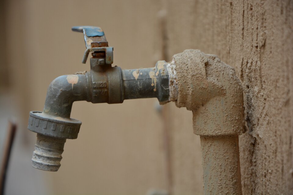 Building construction plumber