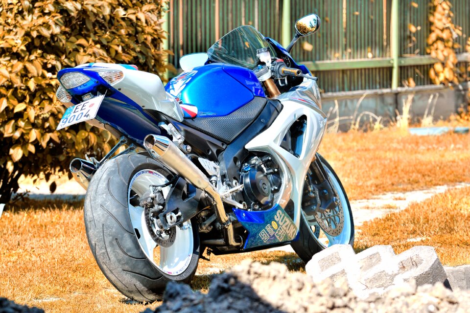 Motorcycle rider race