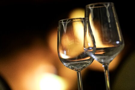 Restaurant liquid glass
