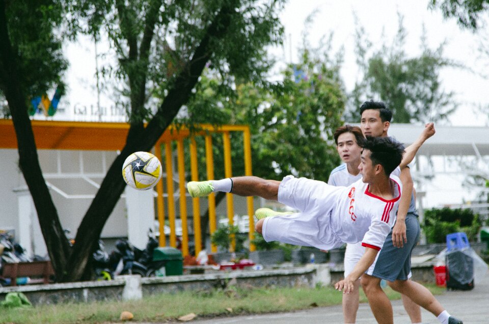 Footballer football street