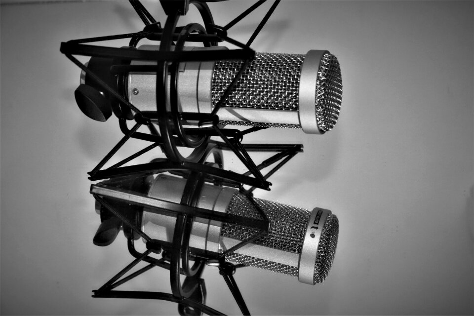 Broadcasting sound recording