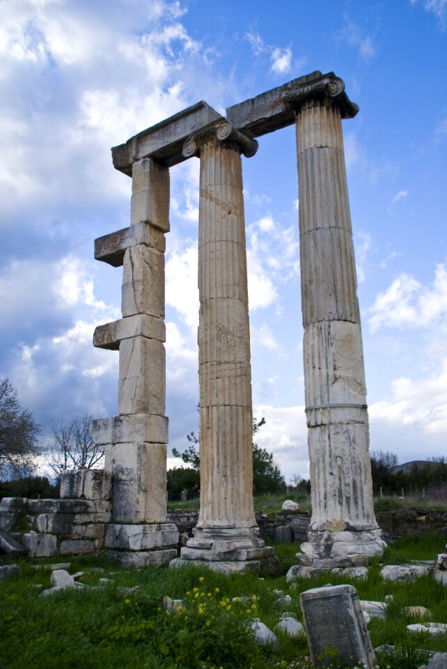 Ancient stone date