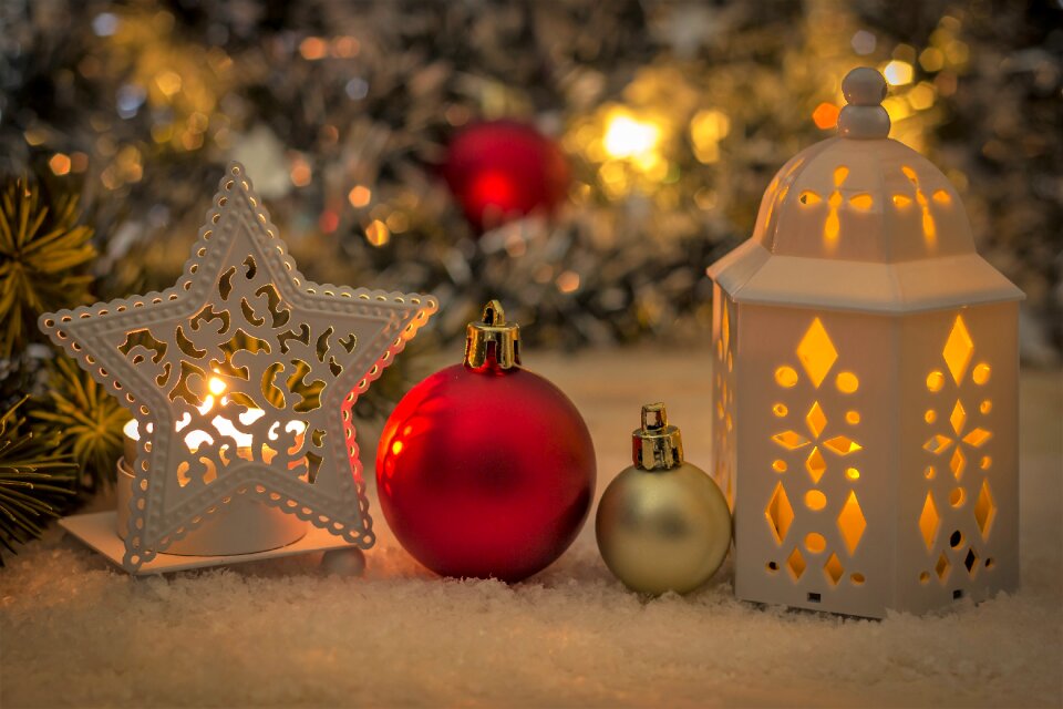Snow lantern candle