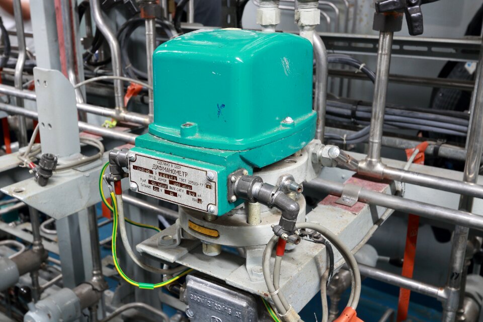 Reactor power plant pressure