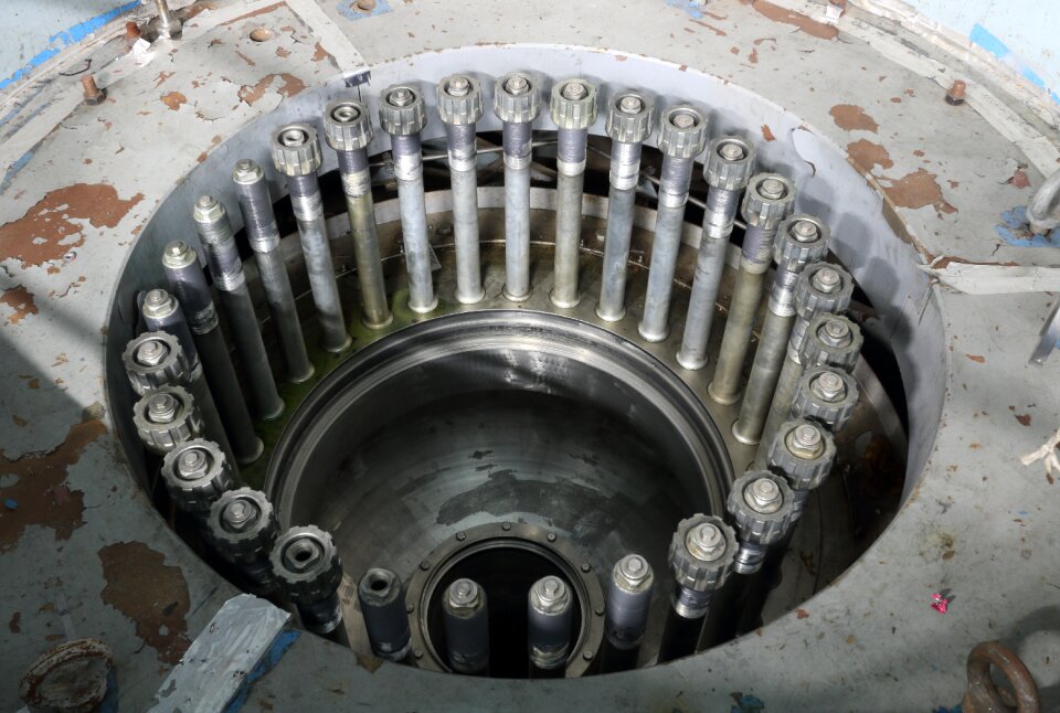 Reactor power plant cooling pump base
