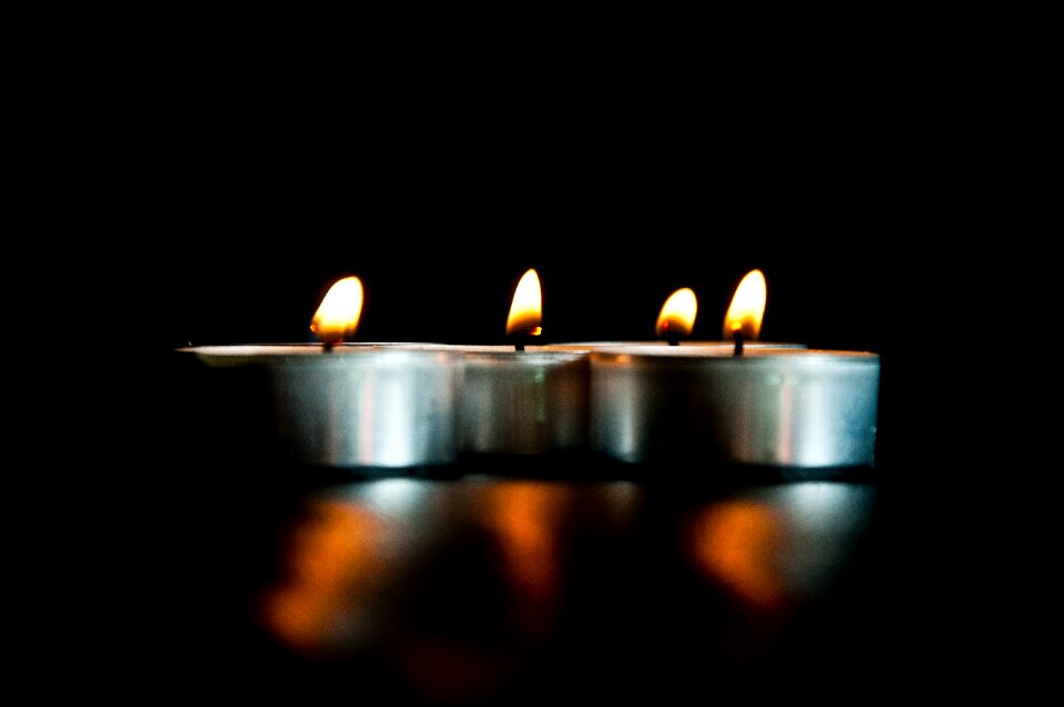 Lighting evening candlelight