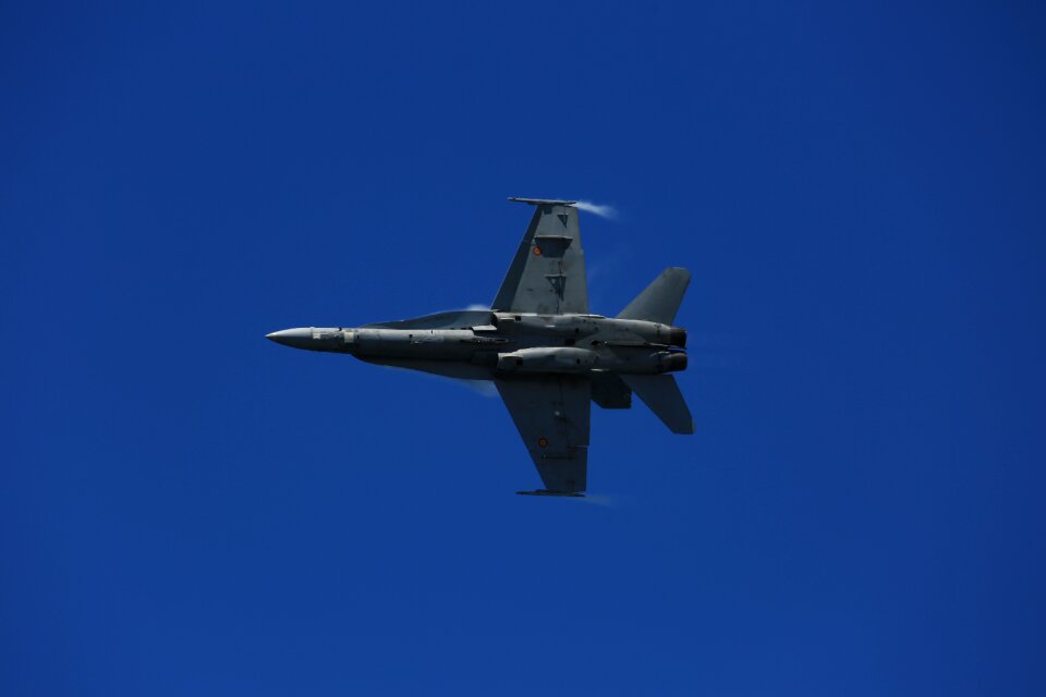 Jet wing flying