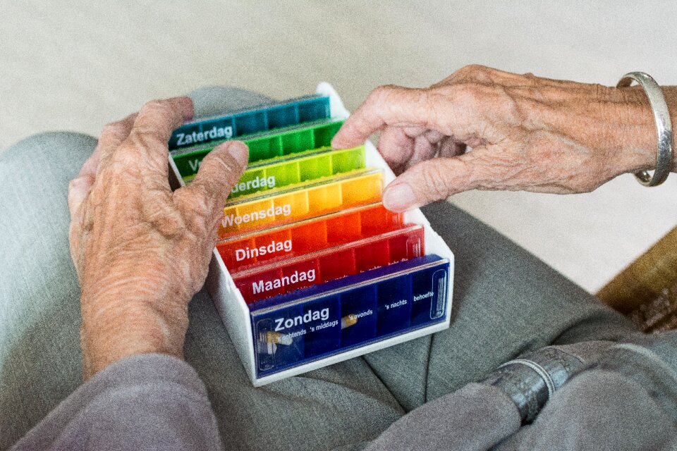 Hands elderly self-reliance