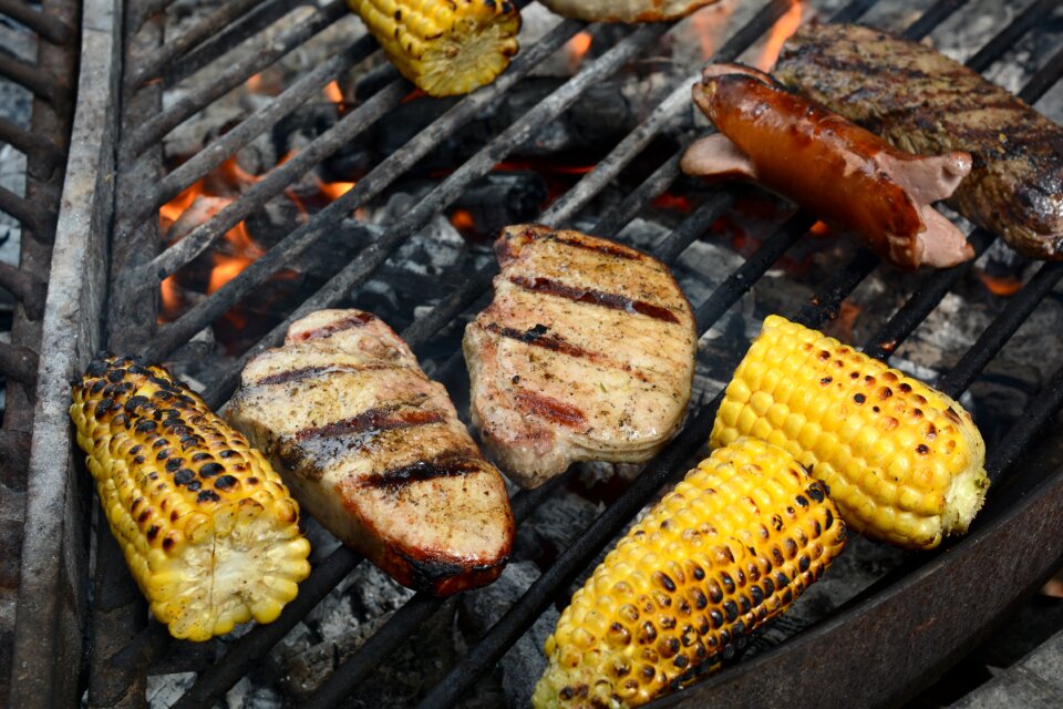 Corn on the cob grill eat