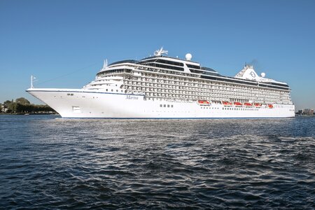 Sea cruise amsterdam photo