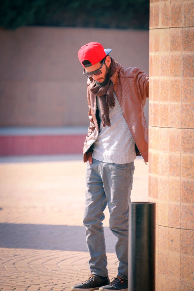 Pose young boy