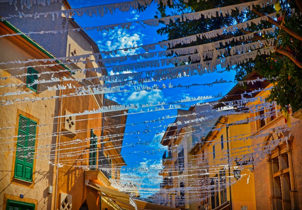 Jewellery houses urban