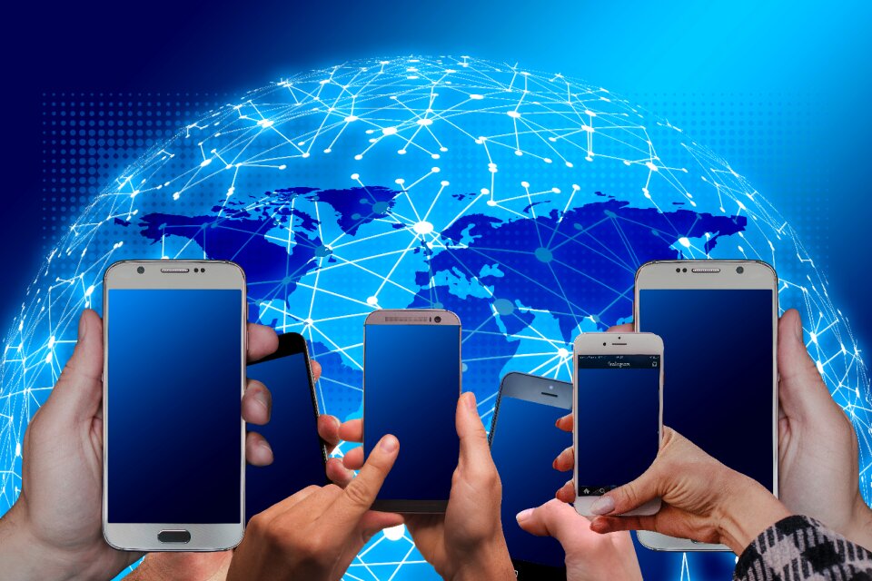 Smartphone hands network