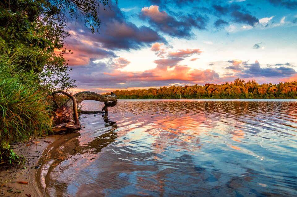 Water sunset reflection