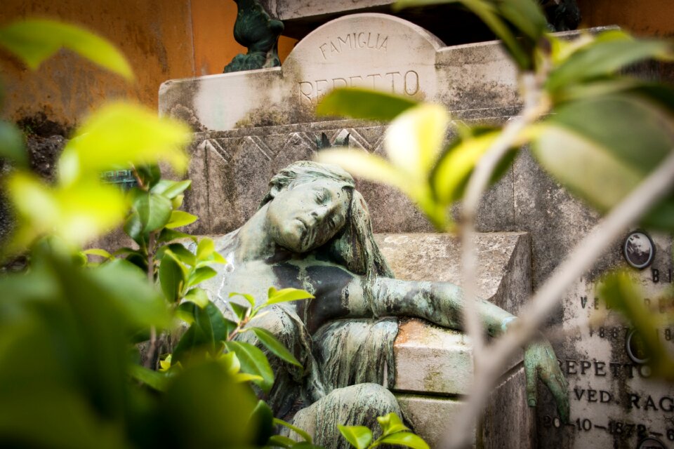 Stone death farewell