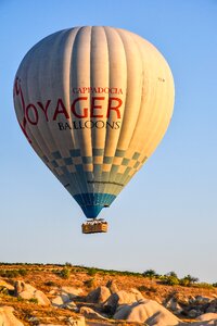 Flying ballooning transport