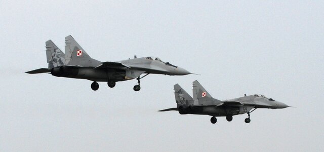 Military mig29 formation photo