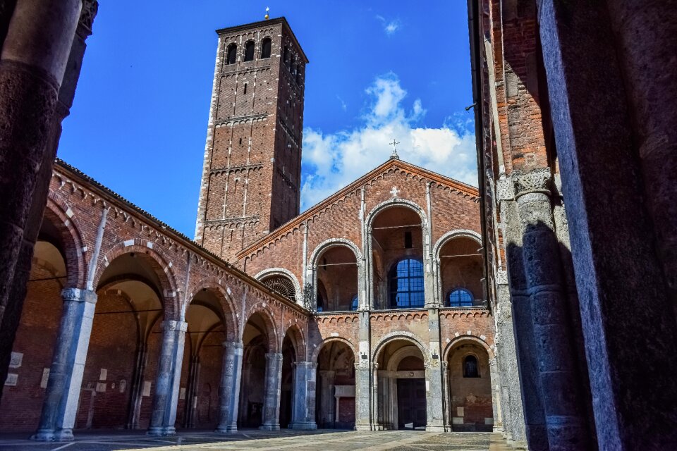 Milan italy architecture