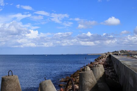 Barrier sky clouds
