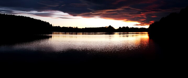 Sunset mirroring reflex