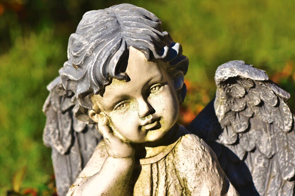 Statue figure angel figure
