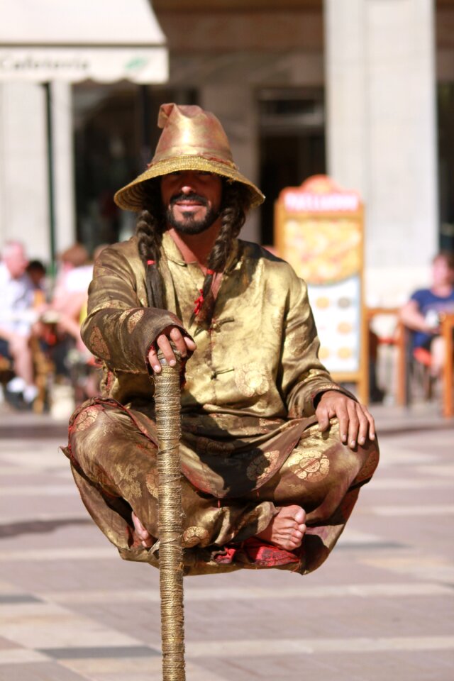 Street artists illusionist brown street